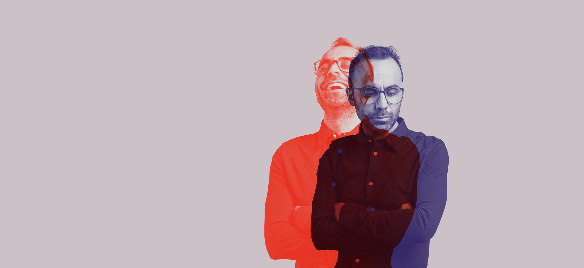 Mann mit Brille in roter und violetter Farbe